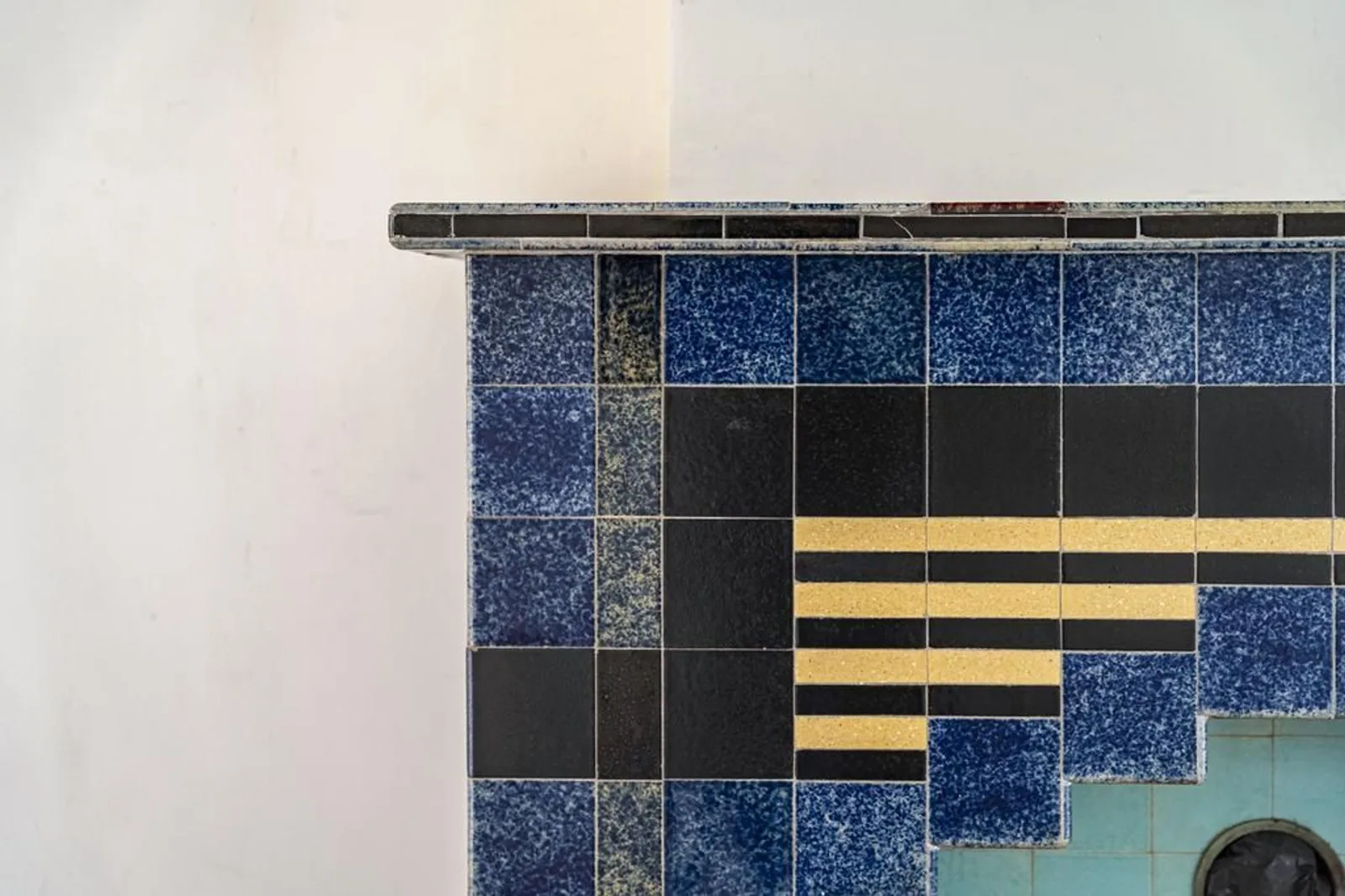 Frans Halslaan 27, Hilversum – schouw met blauwe tegels